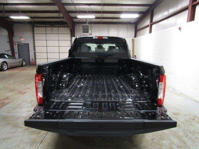 2017 Ford F-250 Super Duty XL Crew Cab 4WD V8